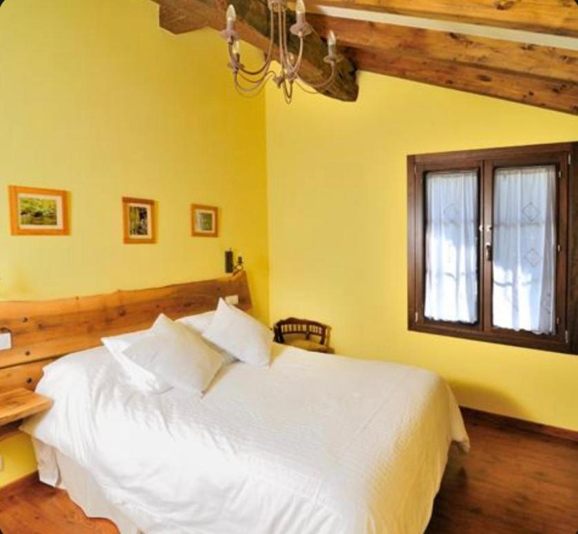 Pensjonat Casa Corral - Casas De Aldea Monón Zewnętrze zdjęcie